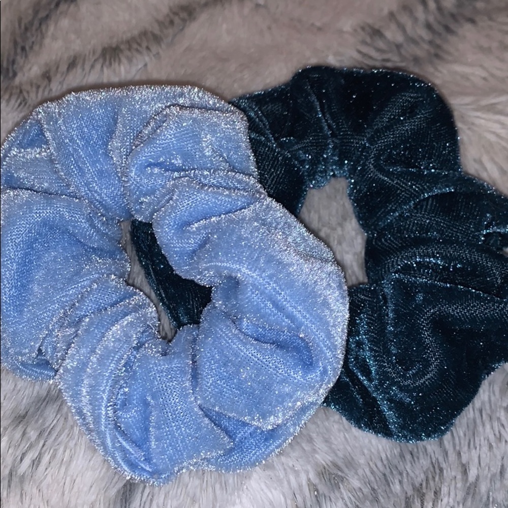 Scrunches